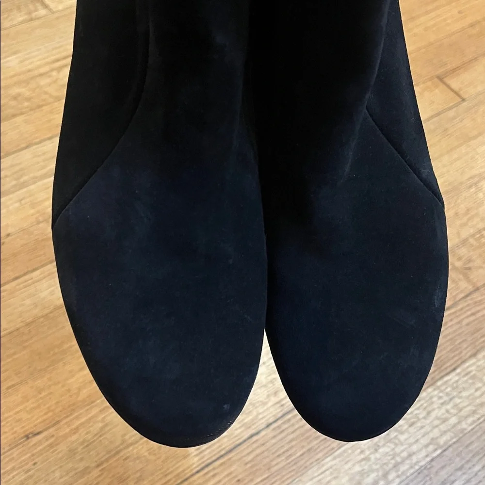 La Canadienne Tina Suede Boot NWT